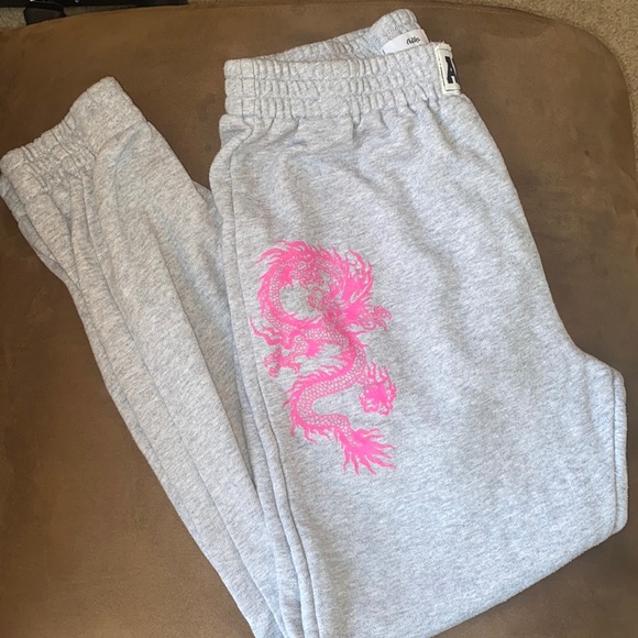 Adika sweatpants - Picture 1 of 2